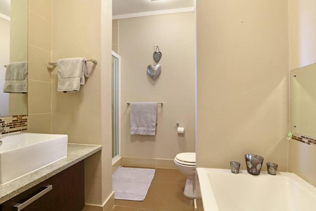 Penguin Haven . Luxury 2 Bedroom, Boulders Beach. Kapstaden Exteriör bild